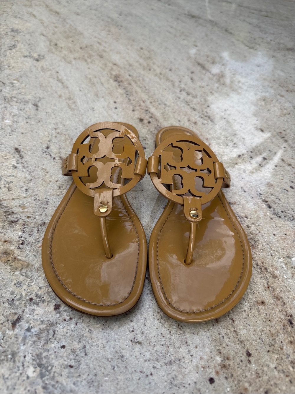 Tory Burch Designer Patent Leather Miller Tan Thong Sandals in Caramel